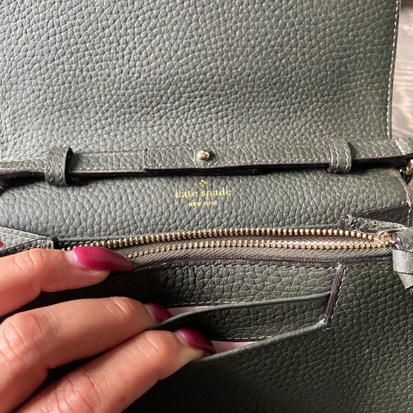 Kate Spade ♠️ cross body purse - Picture 5 of 10